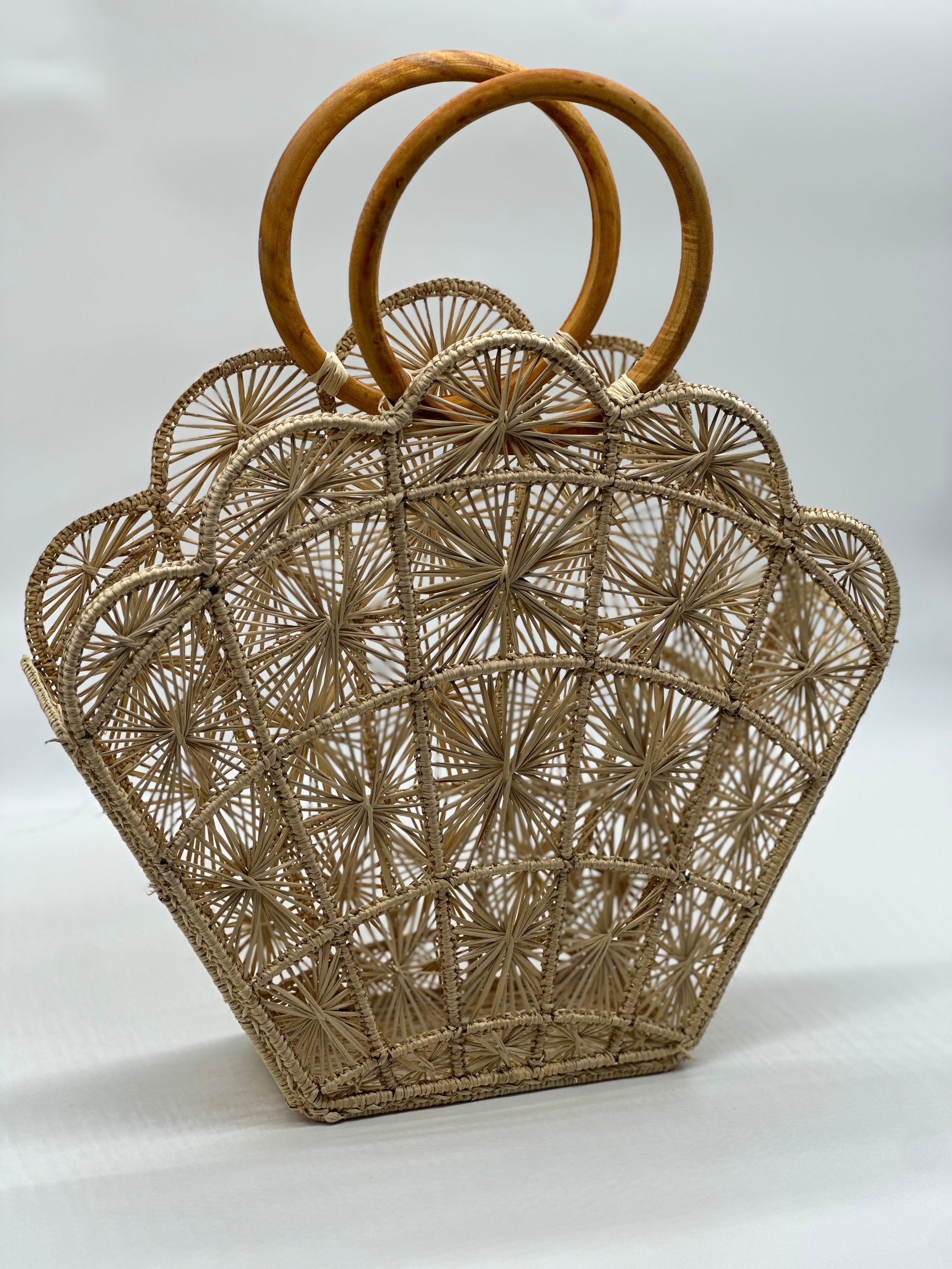Straw Woven Handmade Sustainable Recycle Iraca Palm Shell Bag