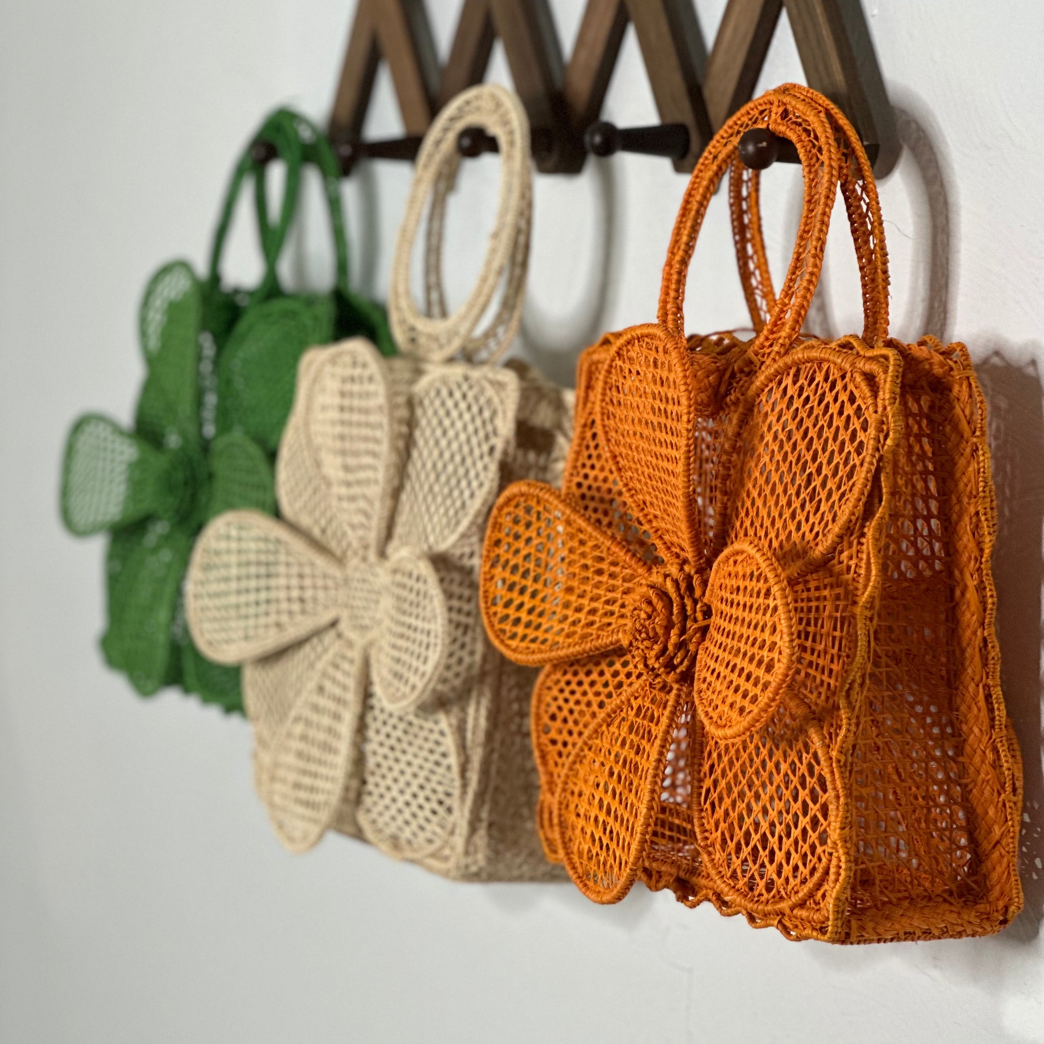 Crochet Flower Iraca Palm Bags,  Crochet Tote Bag,   Handmade Bag Colombian Bag, Sustainable Purse